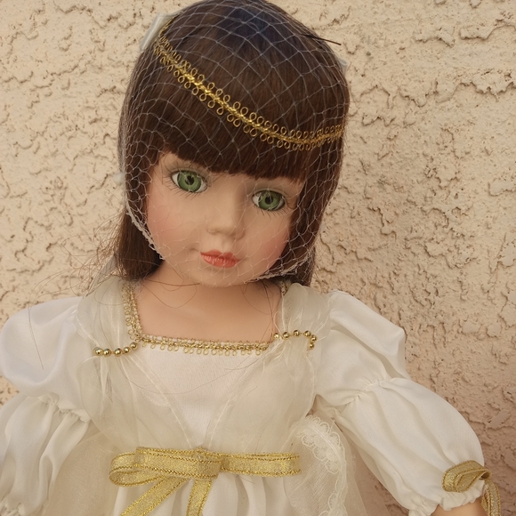 Porcelain Angel Doll The Heritage Collection PINK OR WHITE **CHOICE* - Picture 11 of 16